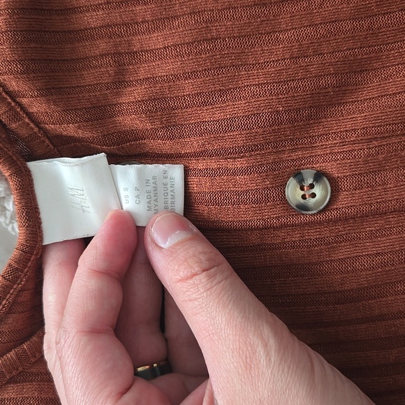 H&M Top - Picture 5 of 5